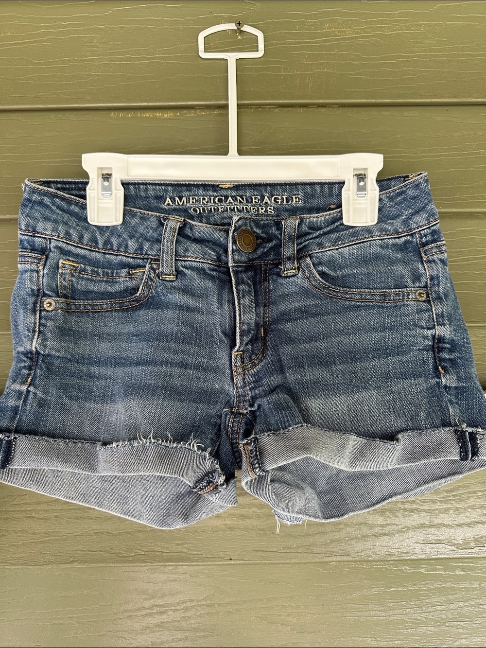 Vintage American Eagle Outfitters Y2K Distressed Blue Denim Rolled-Hem Shorts